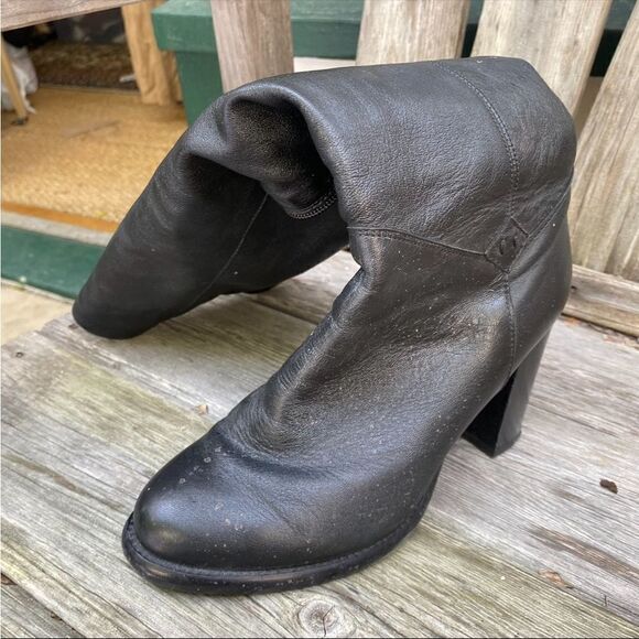 HGA Italian black heeled leather boots with fur lining size 7 - Picture 9 of 10